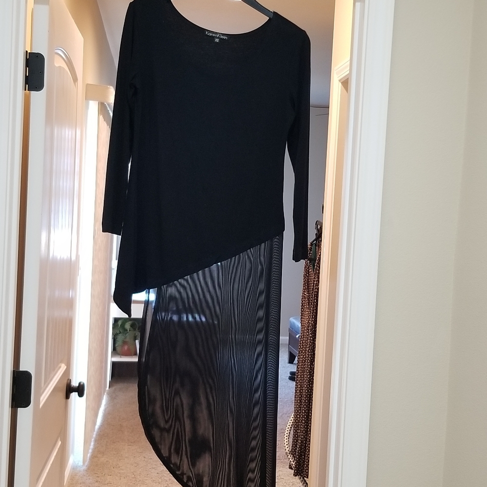 Karen Klein women's black tunic